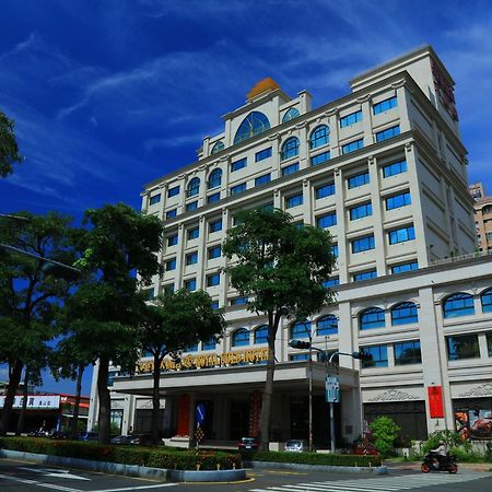 Royal Gold Hotel Kaohsiung Exterior photo