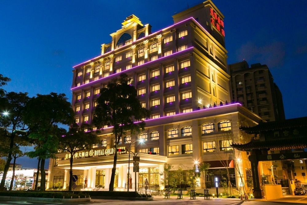 Royal Gold Hotel Kaohsiung Exterior photo